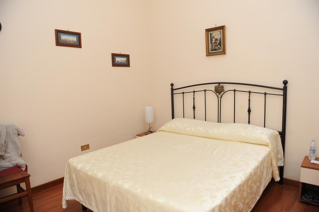 Bed and breakfast Come D'Incanto A Napoli Extérieur photo